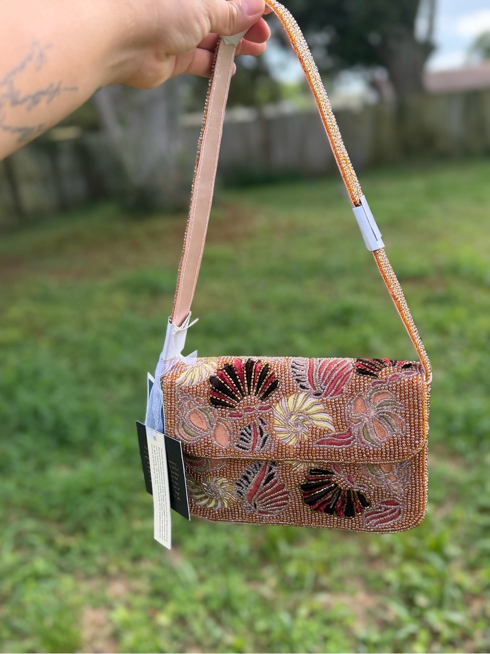 Made in india neutral shell beaded bag in pink
